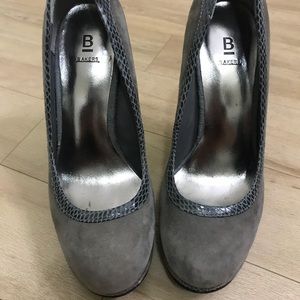 Bakers size 6 platform heels